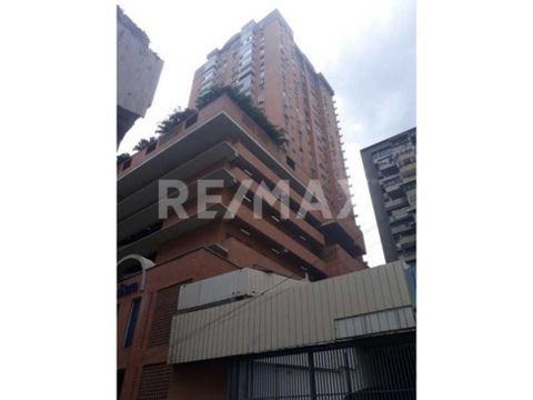 se vende apartamento en la candelaria gran oportunidad