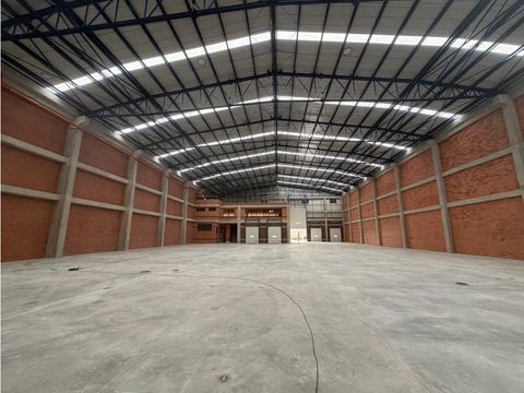 bodega en arriendo en parque industrial siberia