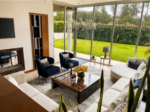 casa con 700m2 en cumbaya cerca del rancho san francisco en venta