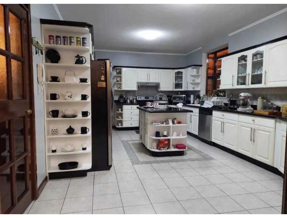 Casa de Lujo en Venta en Vila Verde I, Fraijanes - Miniatura 6