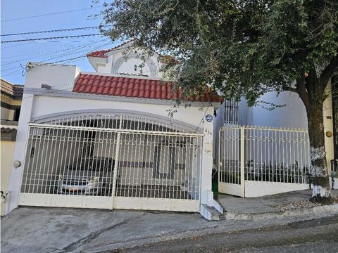 casa de 3 recamaras con cuarto de servicio y terraza cumbres