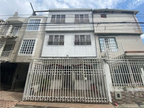 casa en venta al oriente de cali barrio nueva base