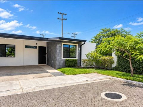 casa en venta en robles de lindora pozos de santa ana 3 hab