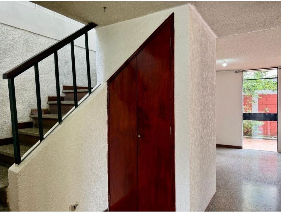 CASA EN VENTA EN ZONA 11 MARISCAL, DENTRO DE GARITA - Miniatura 3