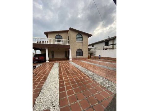 casa urb la morita san antonio de los altos 845 m2