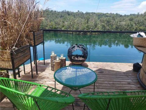 extraordinaria oportunidad bajo de precio glamping en penol