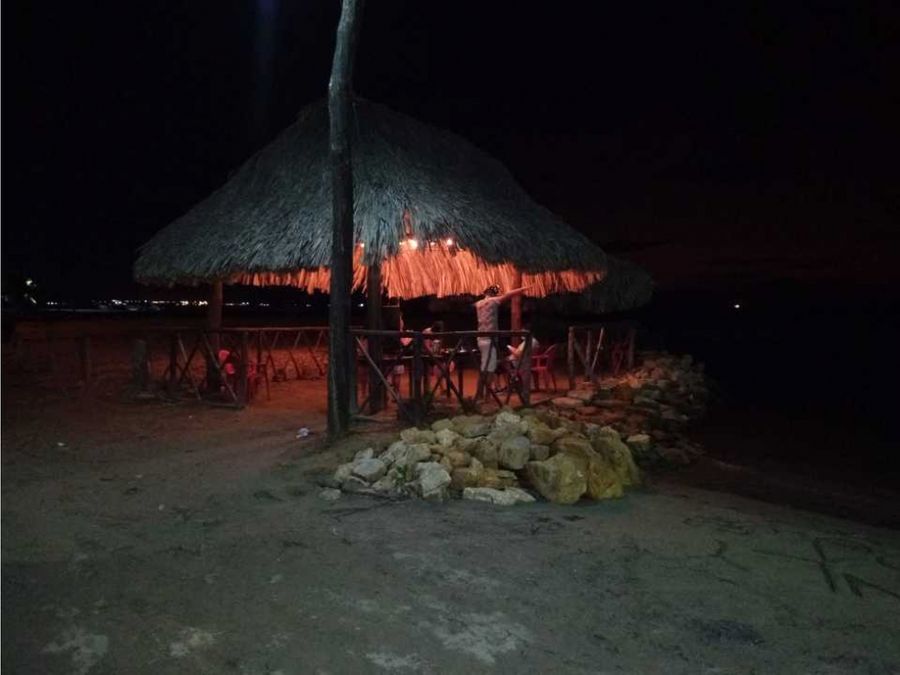 cabana frente al mar en venta para uso comercial en covenas