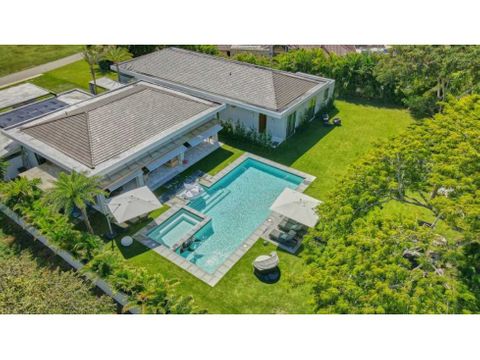 venta de villa en casa de campo