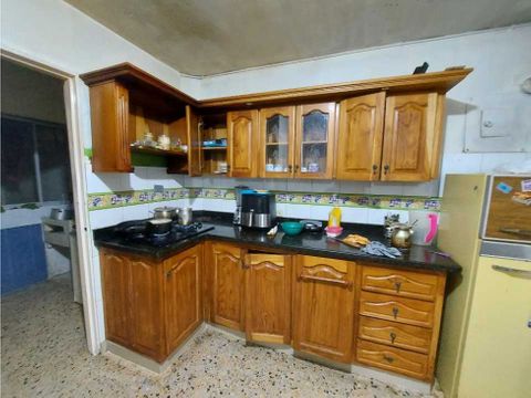 se vende 1 piso con garage 2 piso 4 apto 3 piso plancha ganga rionegro