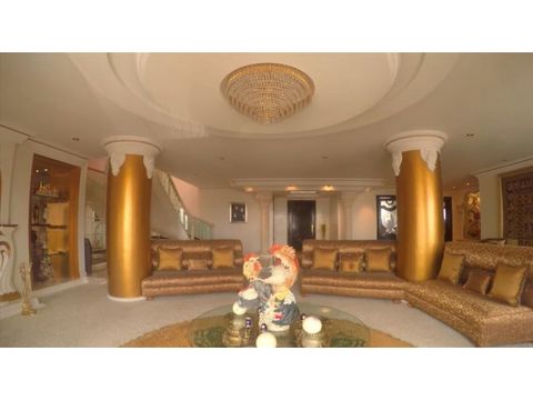 se vende apartamento duplex en la carolina amoblado o sin amoblarta