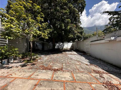 se vende casa 500m2 5h5b7p altamira