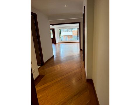 se vende o arrienda apartamento en chico museo 220m2