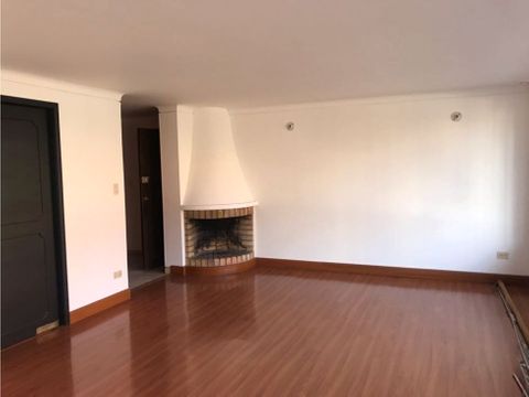 se arrienda apartamento en santa bibiana p